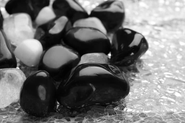 Black Onyx (History, Meaning, Value, Uses, Where to Buy)