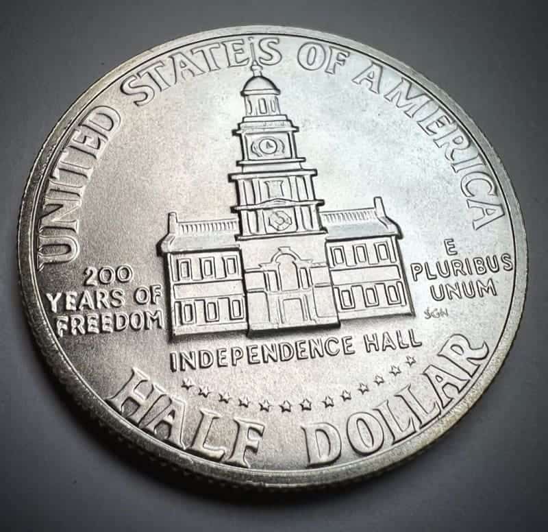 Features of Bicentennial Half Dollar Coins