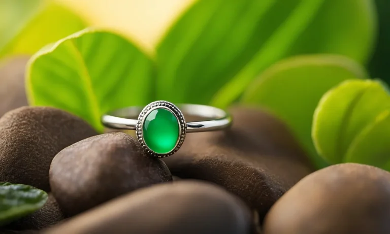 What Does Light Green Mean On A Mood Ring?